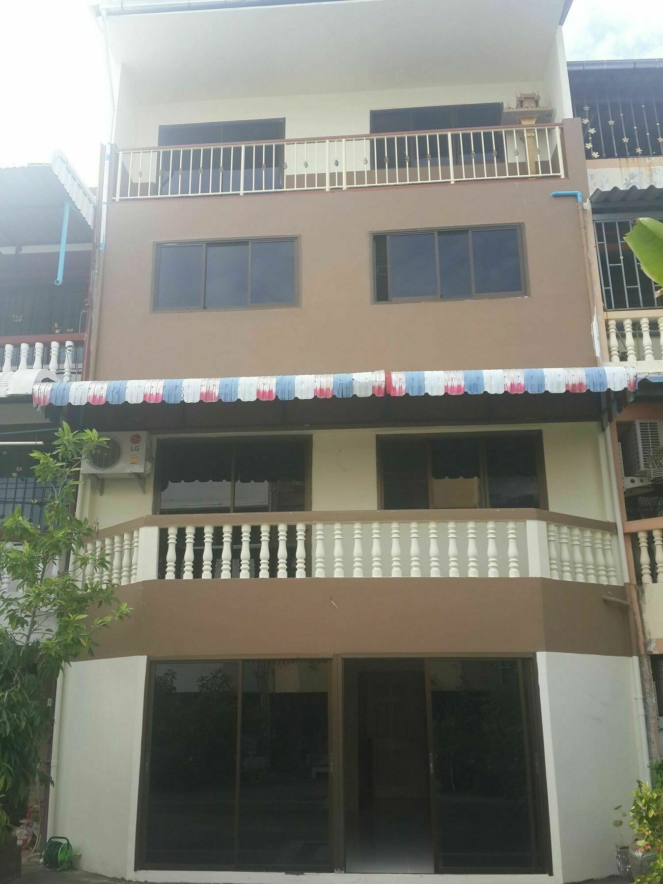 Vanilla Place Pattaya Buitenkant foto